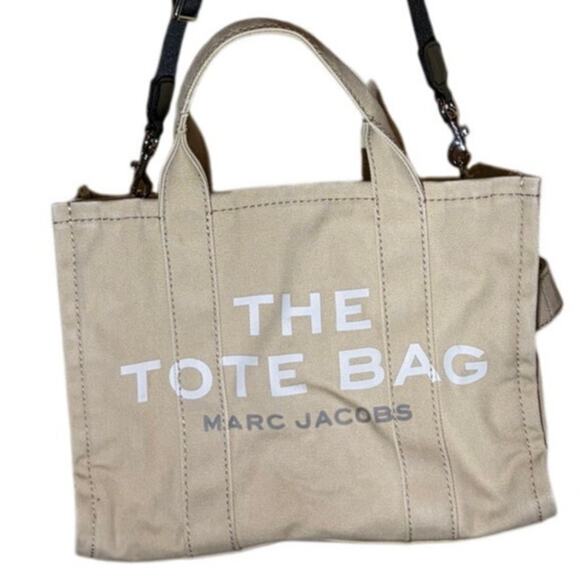 Marc Jacobs Handbags - Marc Jacob’s The Tote Bag Medium Cream Canvas Shoulder Bag